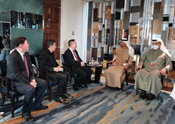 Crown Prince Sheikh Mohammed bin Zayed Al Nahyan of Abu Dhabi of the UAE, who was invited to attend the opening ceremony of the 2022 Beijing Winter Olympic Games, met with Sinopharm Chairman Liu Jingzhen on Feb 5, 2022.